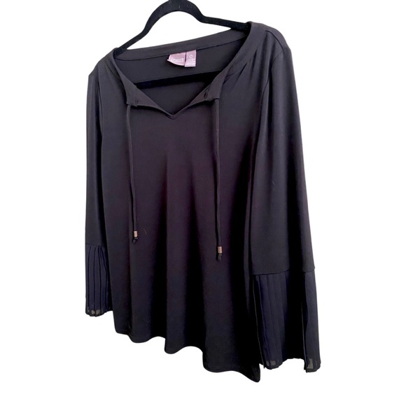 Chico’s Black Blouse Size US 4 Pleated Flutter Sleeves Front Tie - Picture 2 of 10